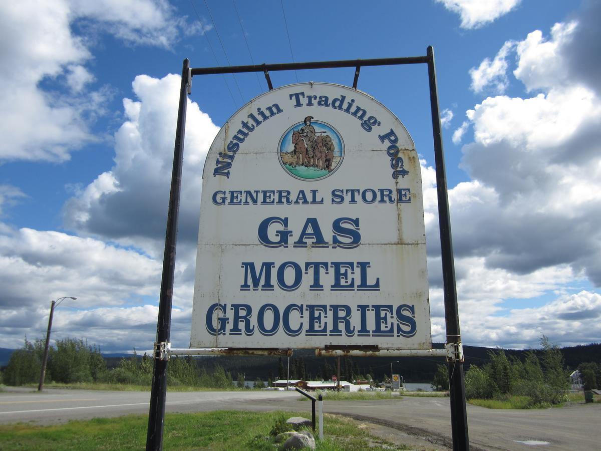 Nisutlin Trading Post Motel Teslin Exterior photo